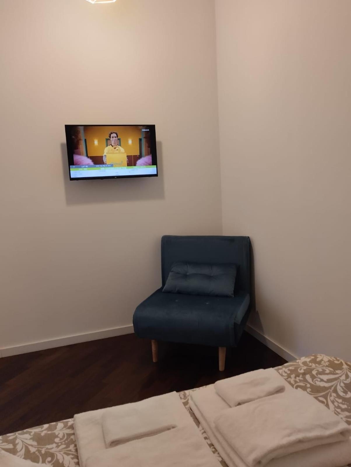 Residence E Appartamenti Cavallerizza Napoli Dış mekan fotoğraf