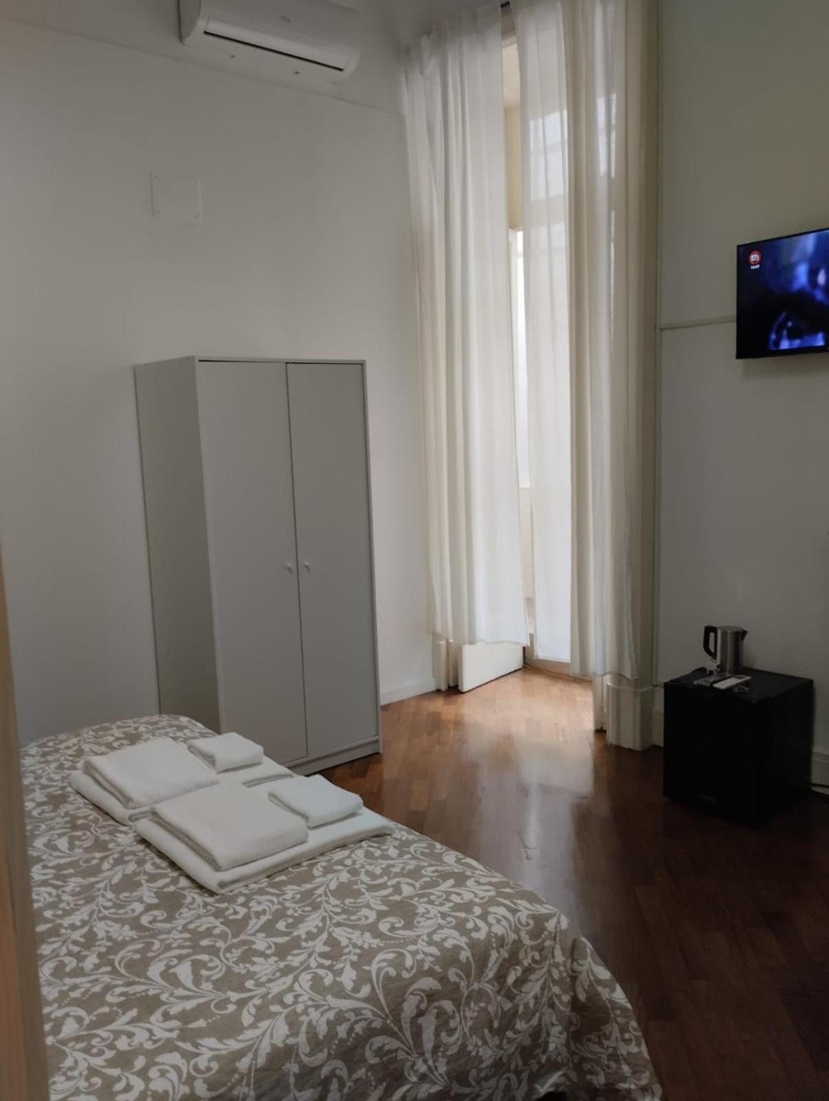 Residence E Appartamenti Cavallerizza Napoli Dış mekan fotoğraf