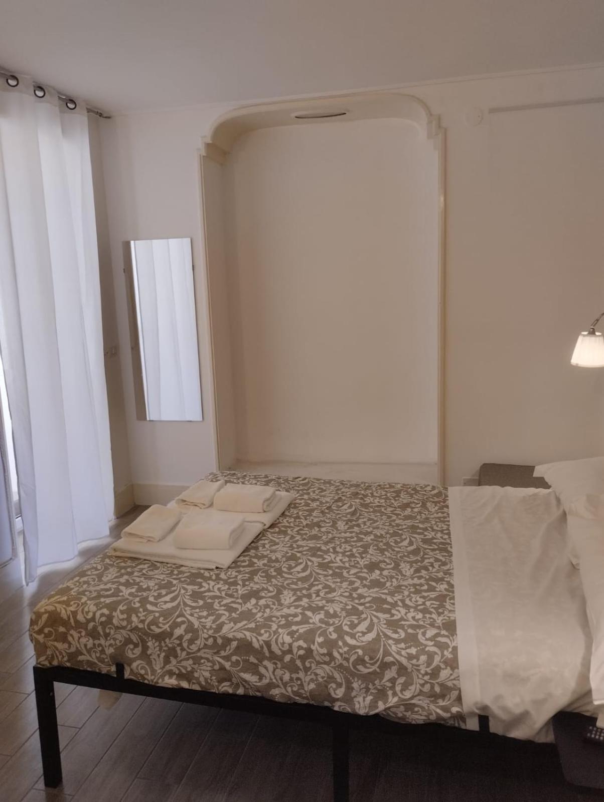 Residence E Appartamenti Cavallerizza Napoli Dış mekan fotoğraf